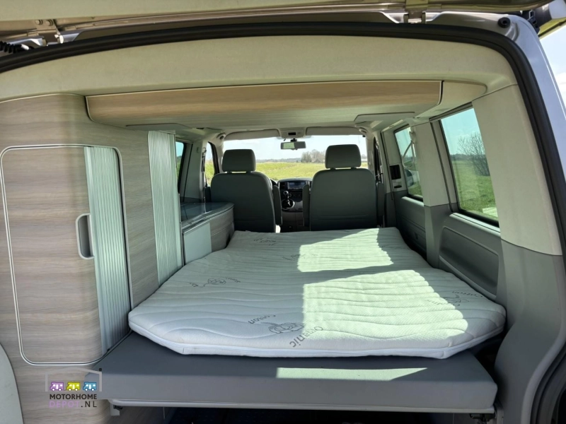 Volkswagen California T5  foto: 8