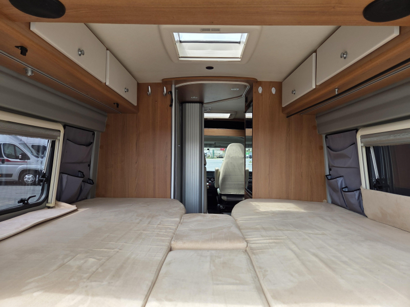 LMC Tourer 64 pössl Automaat Lengtebed  foto: 15