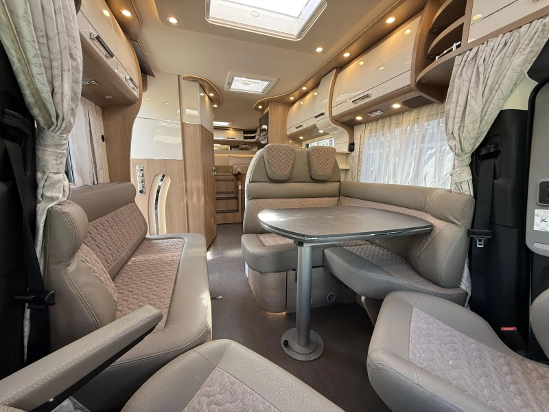 Carthago C-Tourer T 148 LE H Mercedes-Benz foto: 8