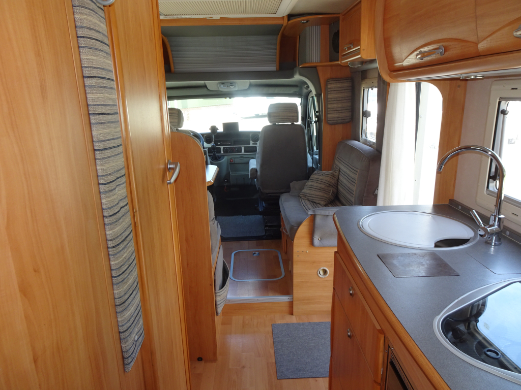 Adria Izola Adriatik S687 SPG photo : 3