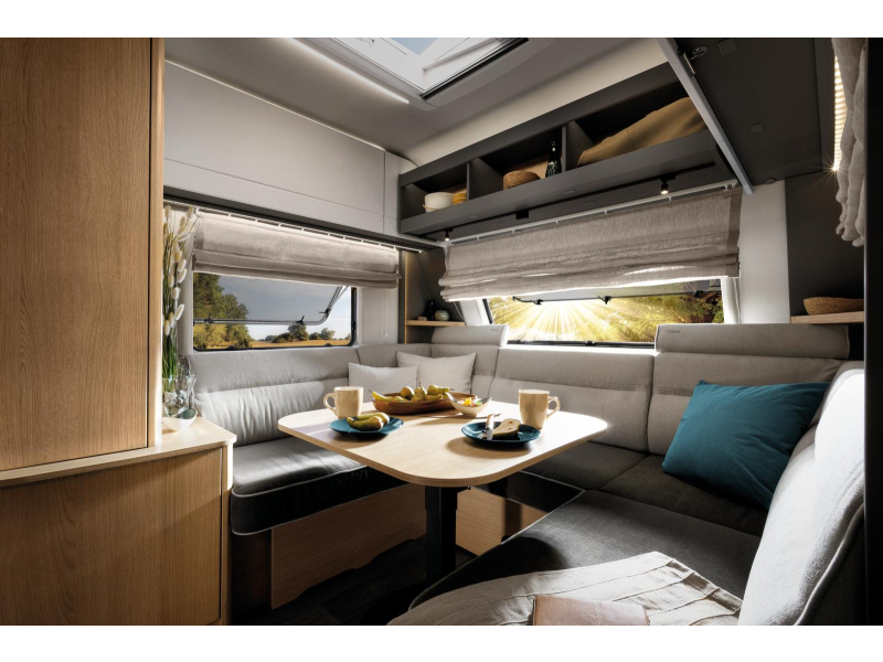 LMC Videro 510 E model 2027, enkele bedden  foto: 2