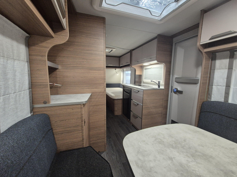 Knaus Sport 460 EU enkele bedden!  foto: 9