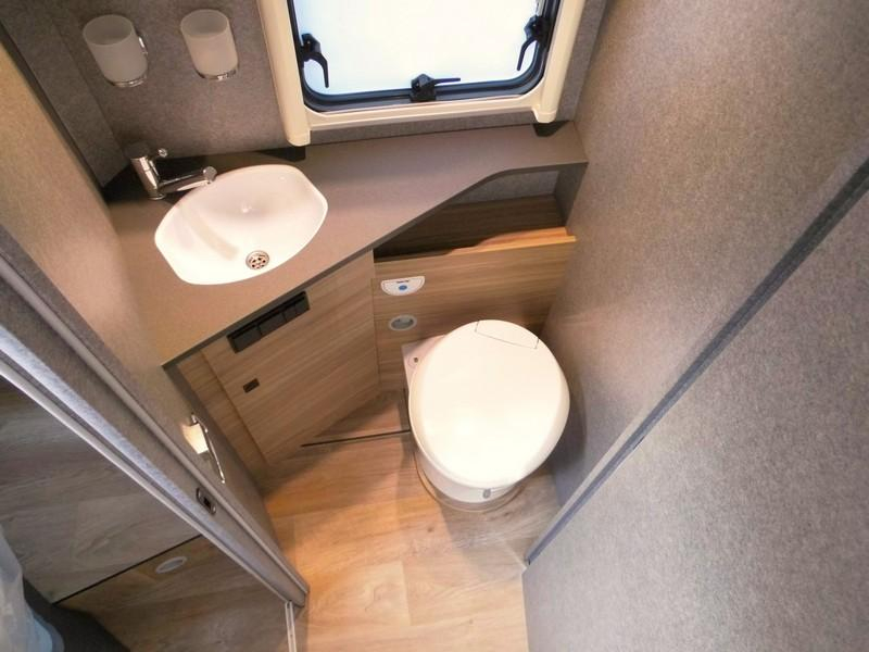 Dethleffs Trend T 7057 DBL +AUTOMATISCH LEVELSYSTEEM  foto: 17