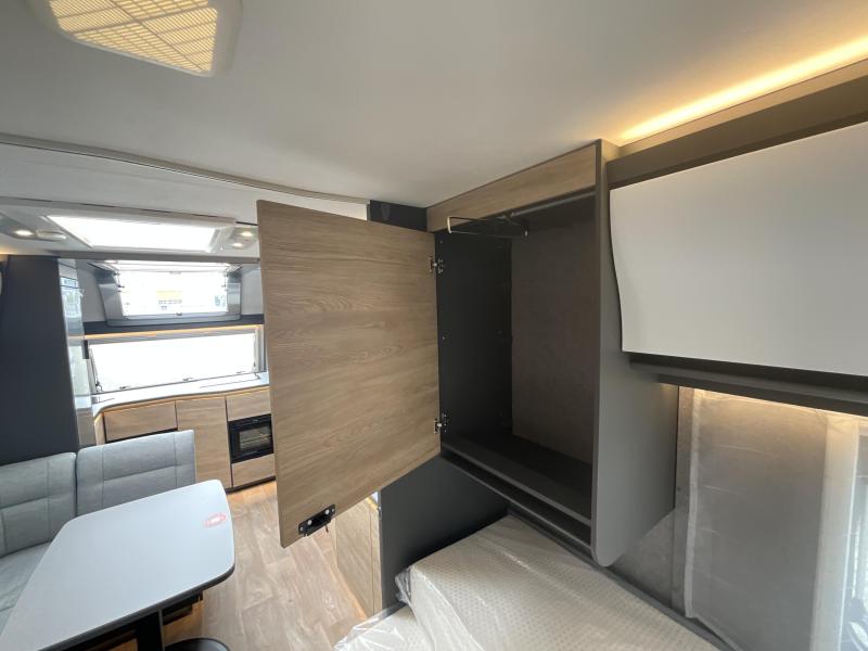 Dethleffs Beduin Scandinavia 550 BET ENKELE BEDDEN-DOUCHE  foto: 15