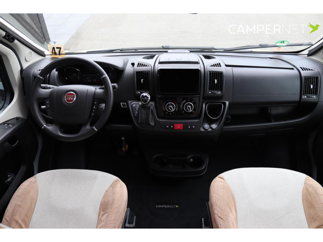 LMC Cruiser V646 140pk Automaat | HEO safe sloten | Thule luifel | Trekhaak | Lengtebedden | Bearlock | Panoramadak | Compact model foto: 20