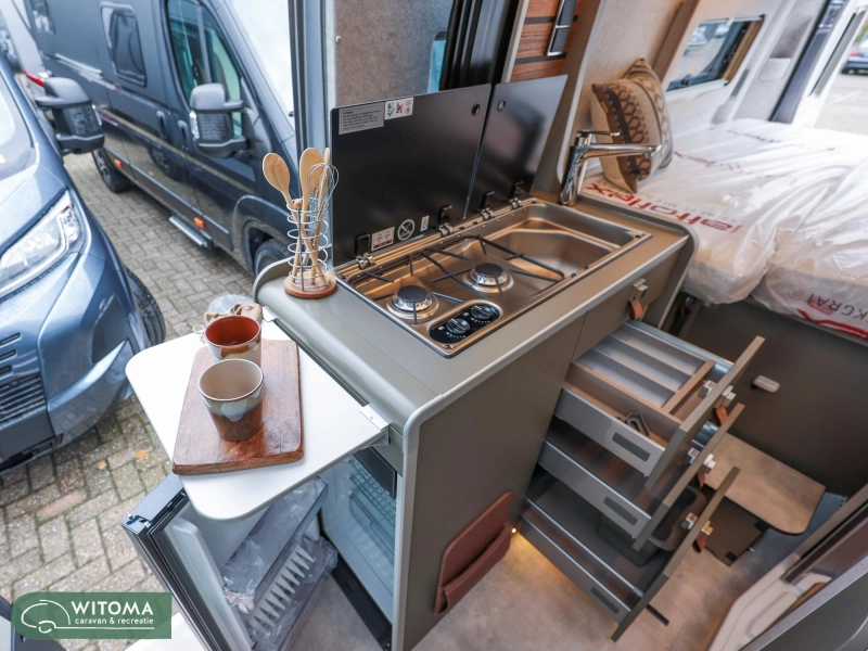Hymer Yosemite nieuwe buscamper automaat  foto: 10