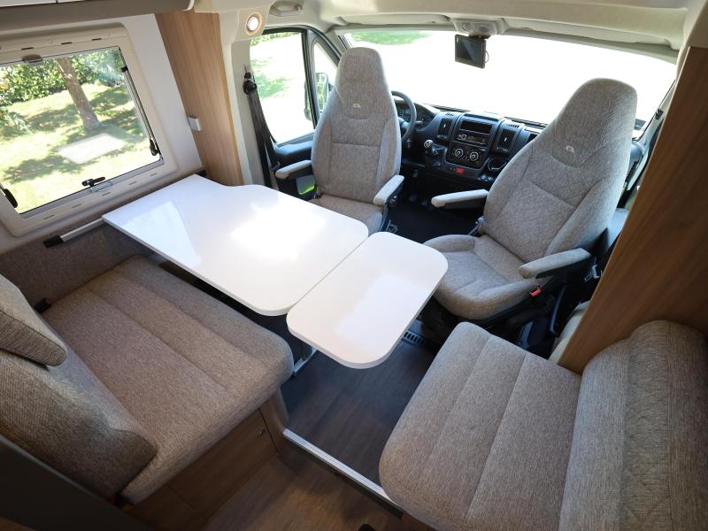 Adria Matrix Newline 670 SC Queensbed + hefbed  foto: 4
