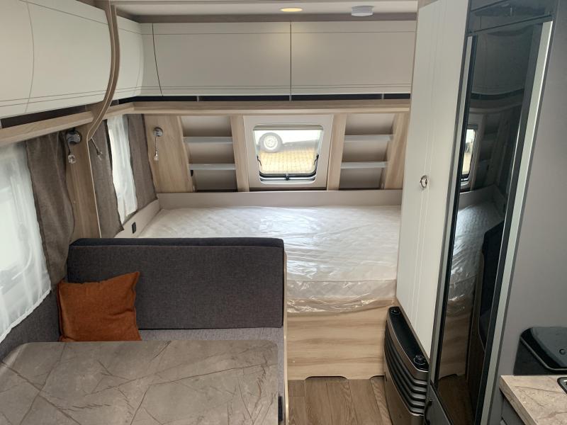 Hobby De Luxe 490 KMF Model 2026  foto: 2