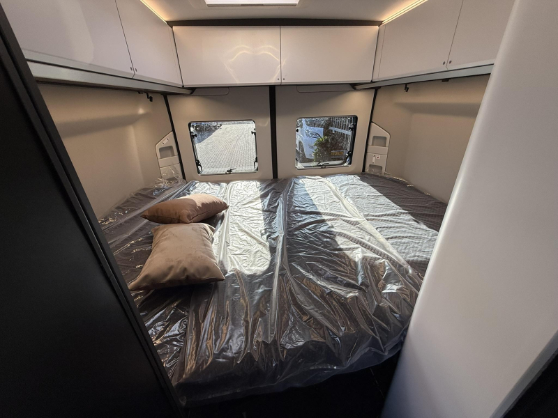Adria Twin Supreme 600 SPB -AUTOMAAT- Foto: 2