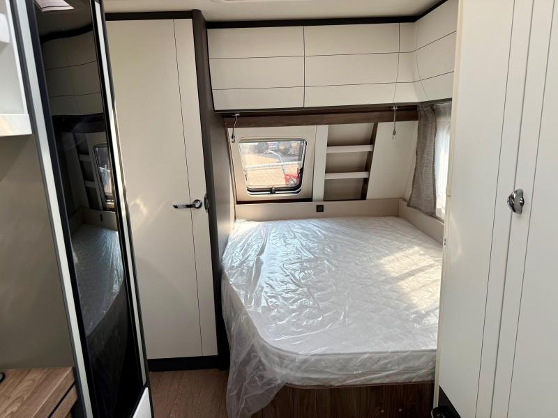 Hobby Excellent Edition 460 UFE Modeljaar 2026  foto: 7