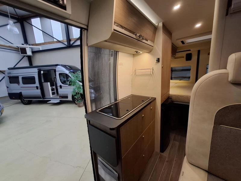 Adria Twin 600 SP 160CV Cama transversal Enganche foto: 10