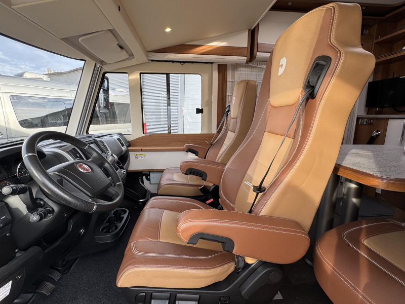 Dethleffs Globetrotter 7850 XL-I Automatik SEHR LUXURI&Ouml;S! Foto: 14