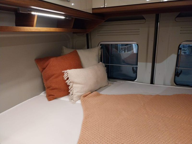Globecar Roadcamp R met een lengte van 560cm  foto: 15