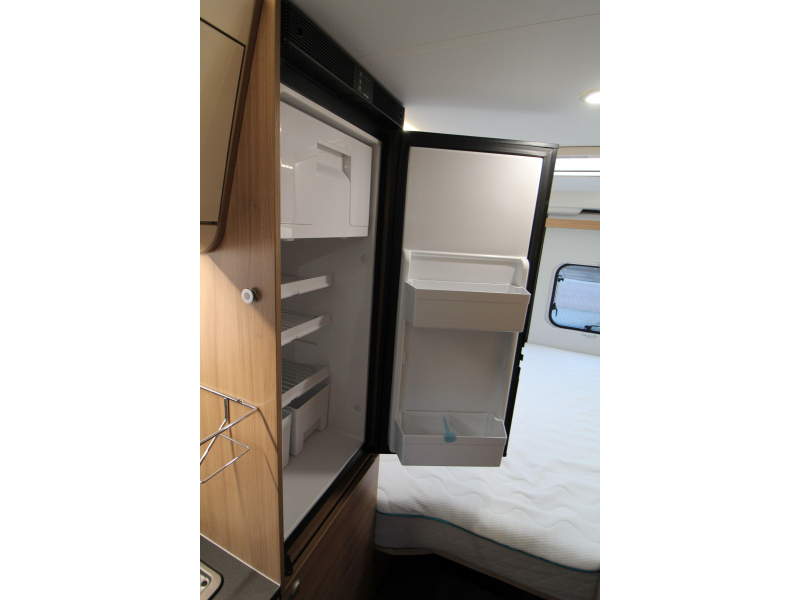 Adria Sun Living 65 SL Single beds - 160HP AUT photo: 25