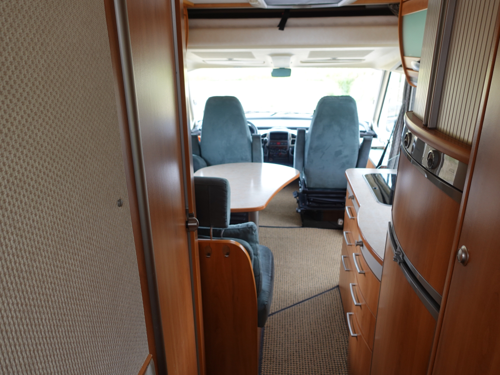 Hymer B614 foto: 3