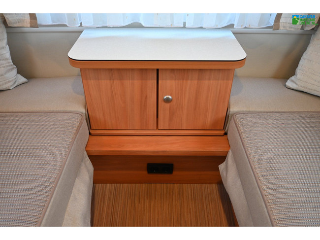 Eriba Touring Triton 420 foto: 15