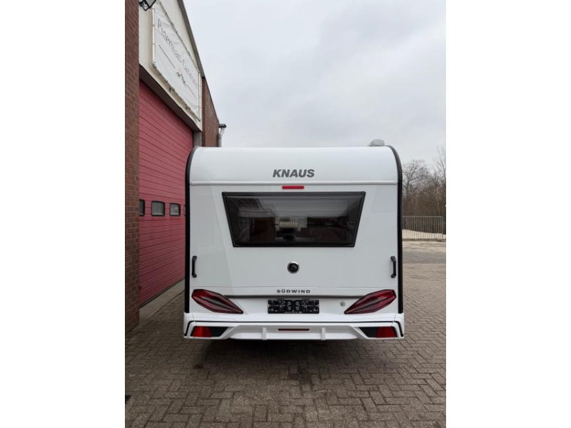 Knaus Sudwind 60 Years 460 EU Incl. Mover y Toldo foto: 3