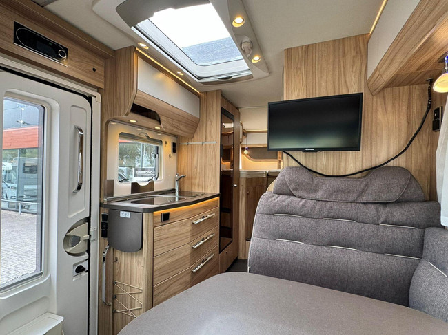 Hymer MLT 580 V6 190PS Einzelbetten Led 2 Solarpaneele Foto: 9