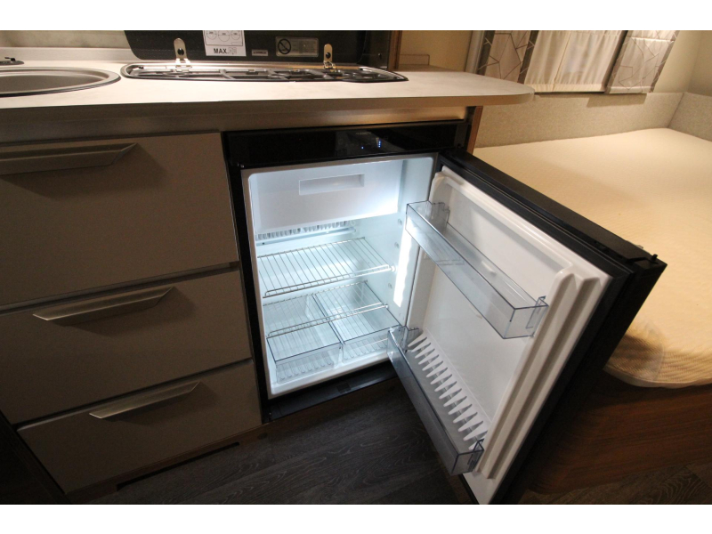 Knaus Sport 450 FU Voortent Walker, Mover,  foto: 13