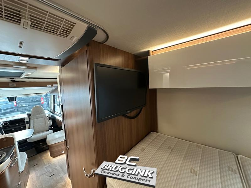 Hymer B-MC I 680 EINZELBETTEN + HUBBETT Foto: 13