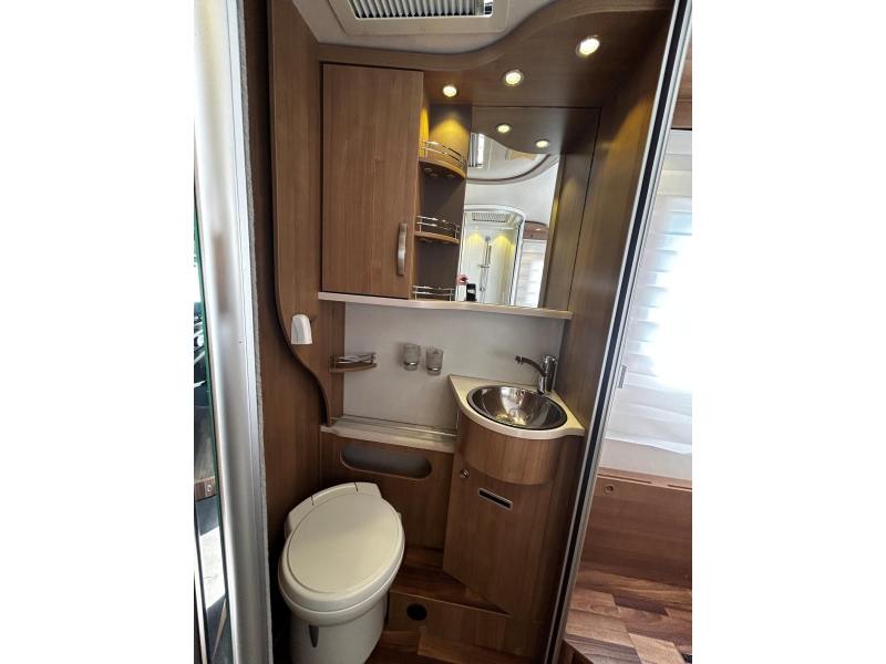 Hymer Tramp CL 698 Litio 150AH, llantas de aluminio nuevas foto: 17