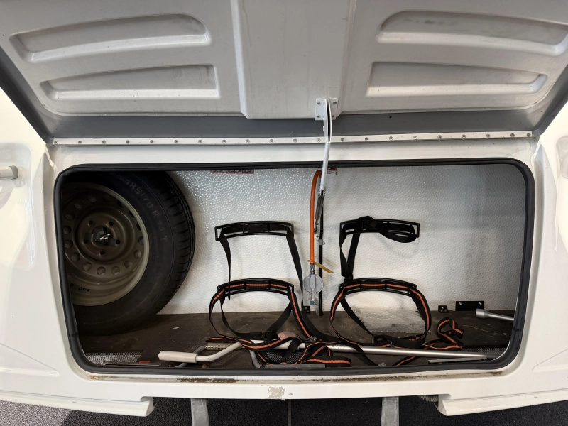 Adria Aviva 370 CP Mover | Bunk bed | Bicycle photo: 4