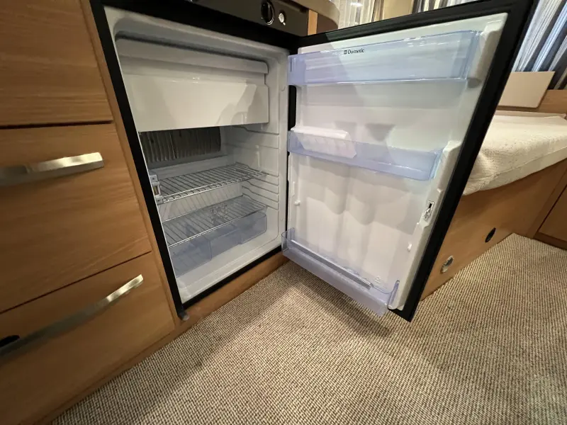 Knaus Sudwind 450 FU mover, luifel  foto: 10