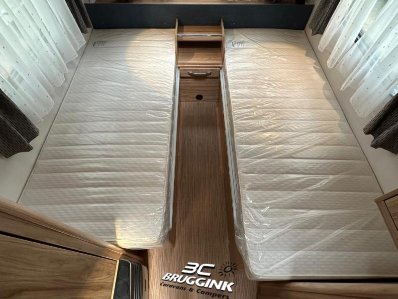 Eriba Nova Light 470 - HERFSTAANBIEDING!  foto: 11