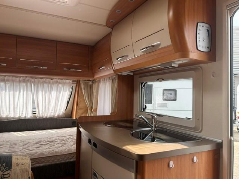Hobby De luxe Easy 400 SF MOVER+AWNING+BIKE RACK photo: 6