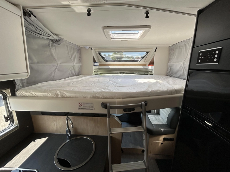 Sunlight T 68 Adventure Edition + Drop-down bed & Air conditioning photo: 8