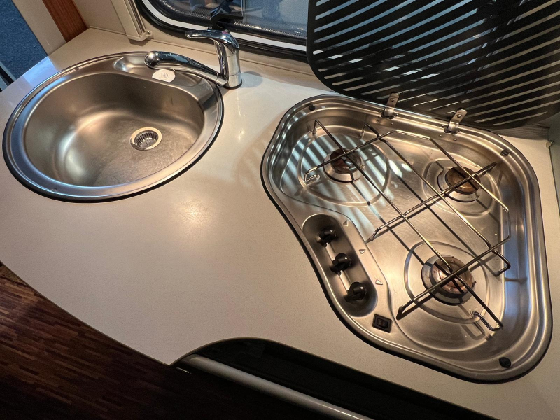 Eriba Touring 550 topstaat, luifel  foto: 12