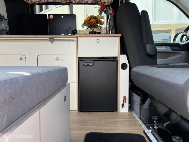 Volkswagen L1H1 L1H1 2016 Nevada blauw foto: 5