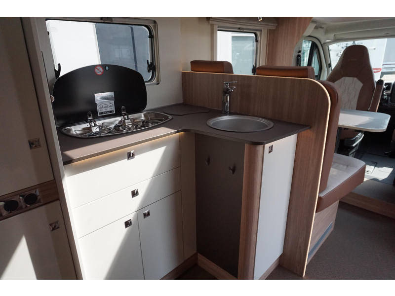 Bürstner Limited T 660 165pk | Navi | Actieprijs  foto: 9