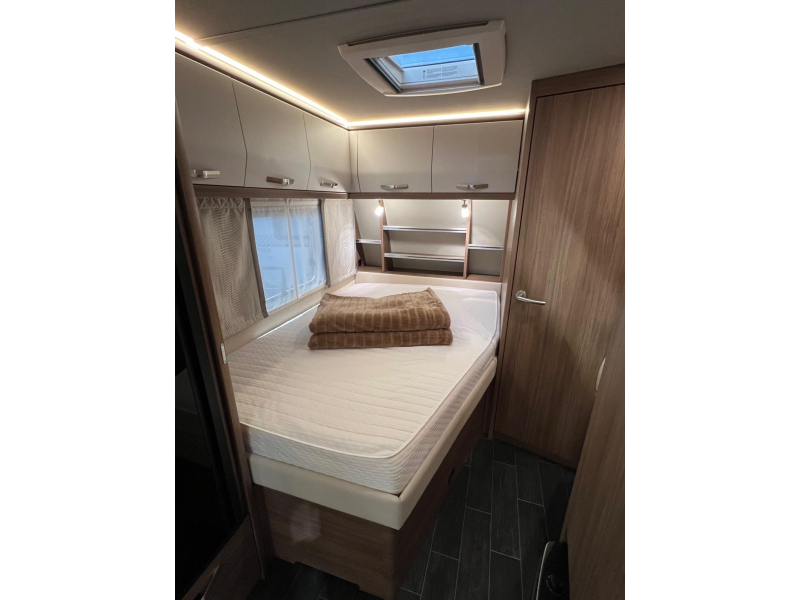 Tabbert Rossini 490 TD mover, luifel, fransbed  foto: 2