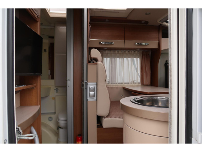 P&ouml;ssl Roadcruiser 640|Lits jumeaux|LEVEL|Lithium|Climatisation de toit|Busbiker|Solaire|COMPLET ET SOIGN&Eacute;! photo: 11