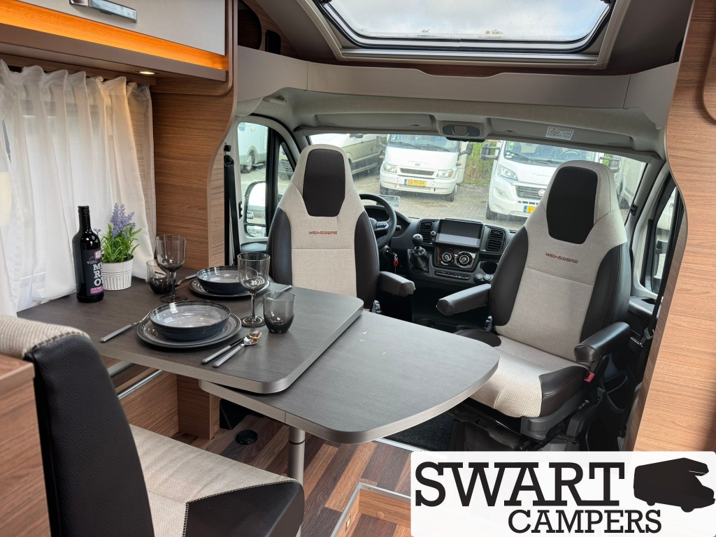 Weinsberg CaraCompact 600 MF Edition [pepper], French bed 140 hp Manual photo: 10