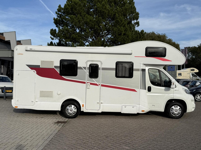 Rimor Seal 9 Alkoof met 7 slaapplaatsen familie camper foto: 22