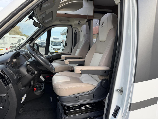 RAPIDO C55 9T-Automaat Enkele Bedden Lithium Omvormer Trekhaak foto: 3