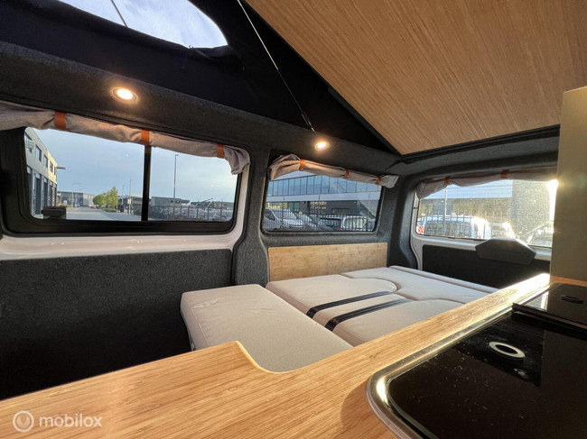 Volkswagen T6 2019 L2H1 Florida Two-tone AUTOMAAT foto: 3