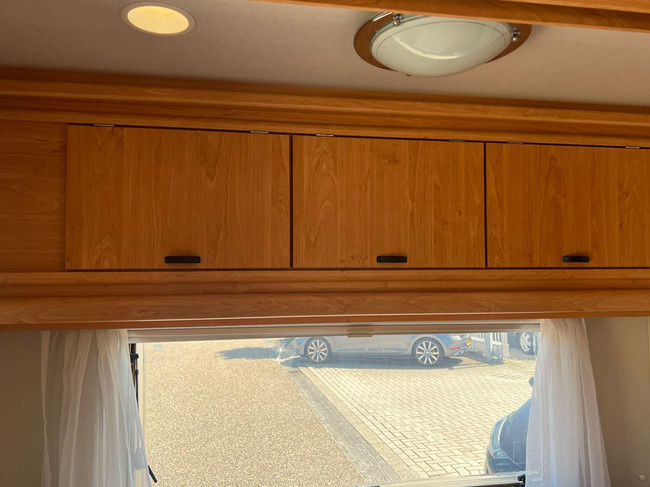 Knaus Sudwind 470 | Fietsenrek | Dinette | Luifel | Kachel foto: 8