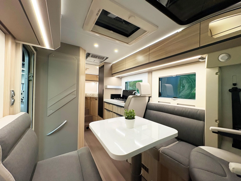 Adria Compact DL 60 a&ntilde;os / autom&aacute;tico foto: 9