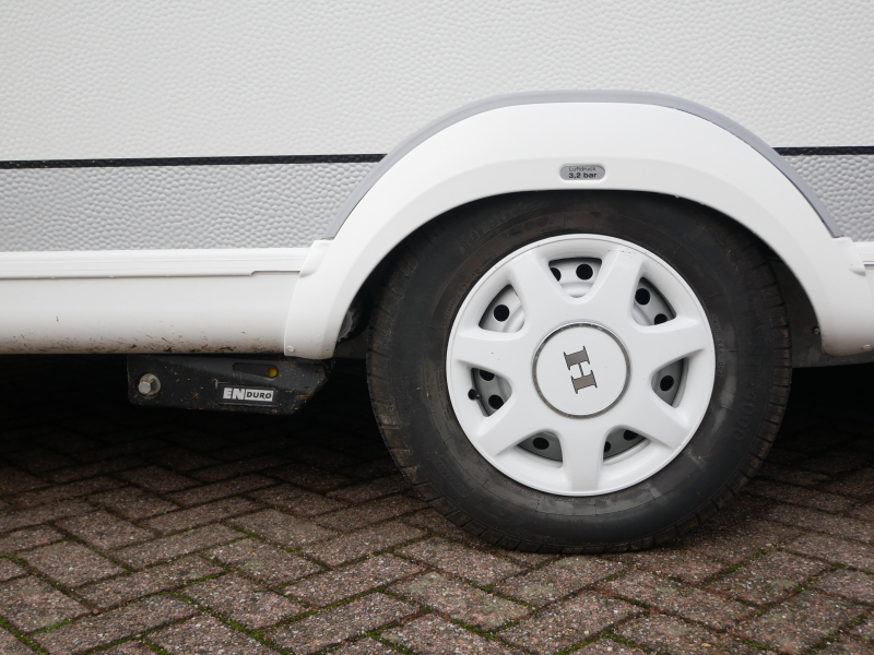 Hobby De Luxe 440 SF Incl. mover en fietsenrek 