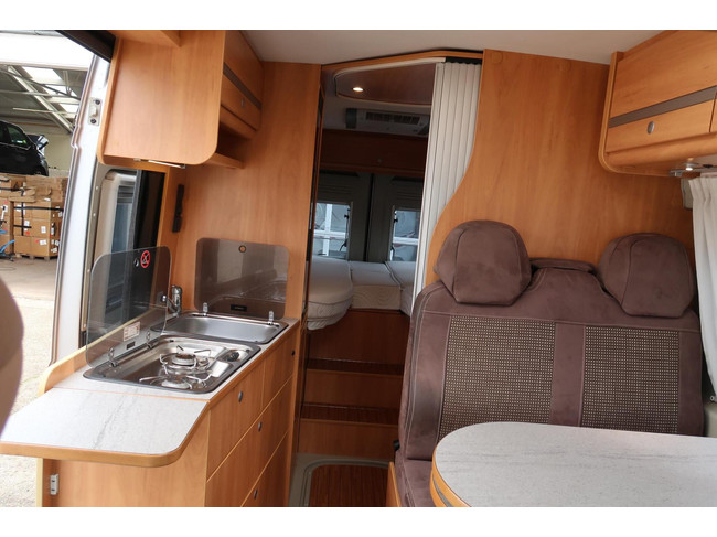 P&ouml;ssl Roadcruiser 640|Lits jumeaux|LEVEL|Lithium|Climatisation de toit|Busbiker|Solaire|COMPLET ET SOIGN&Eacute;! photo: 4