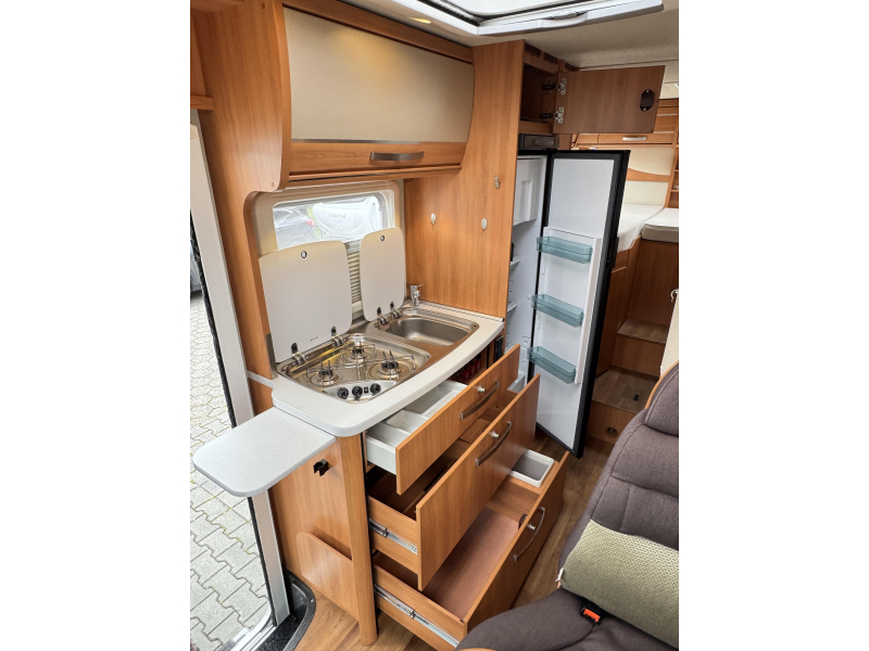 Hymer ML-T 580 - lits jumeaux photo: 11