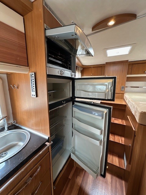 Hymer Mobil B 674 SL, Automaat foto: 6
