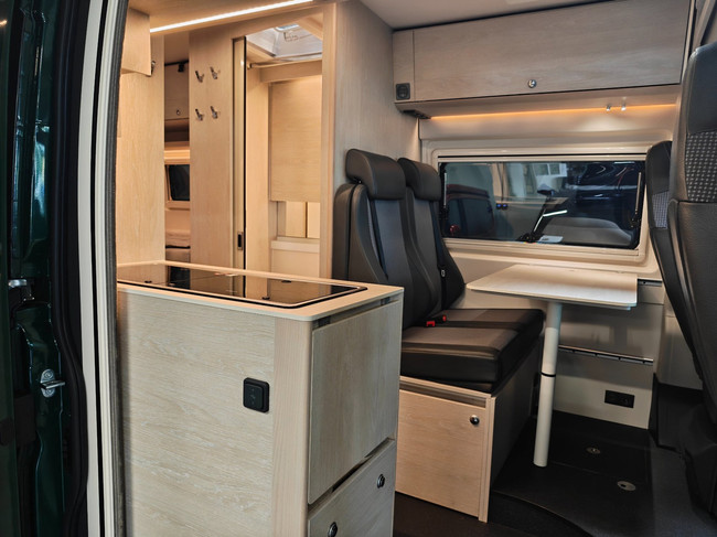 tourne mobil 6.4 EDITION 2.2 BlueHDI 165PK HEAVY - ALL SEASON foto: 2
