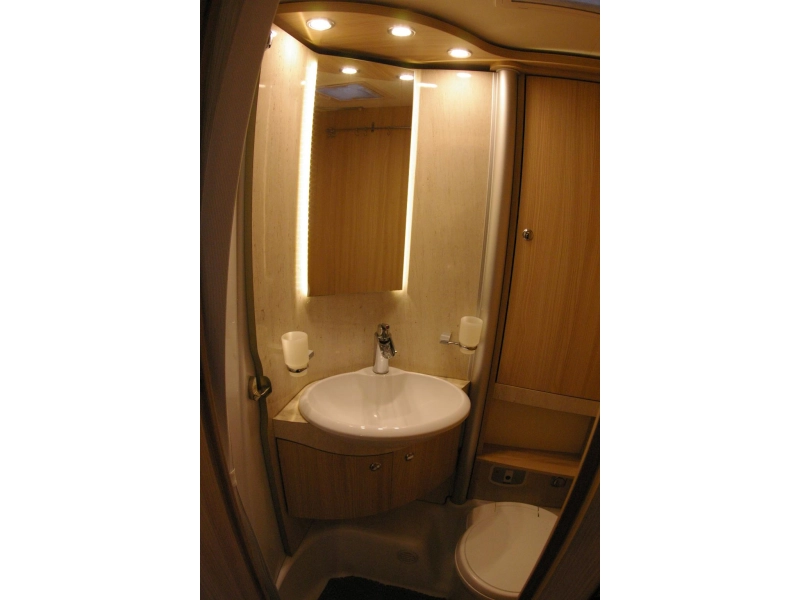 Bürstner Travel Van T 620 G Enkele bedden, Automaat  foto: 18