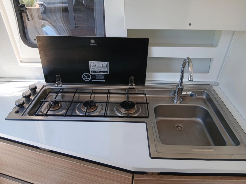 Adria Action 391 PH photo: 13