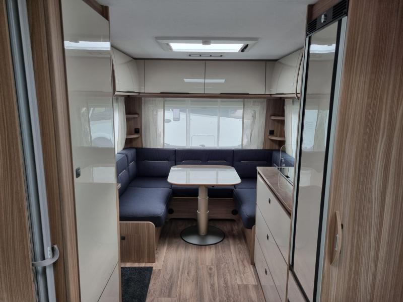 Fendt Tendenza 465 SFB 1800 kg as - Combi 4e  foto: 2