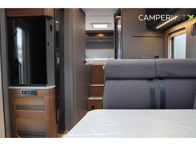 Hymer BMC-T 680 170pk Automaat | Premium pakket | Lengtebedden | Gescheiden douche | Hymer SLC Chassis | Nieuw uit voorraad leverbaar foto: 10